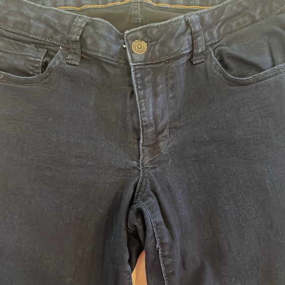 Old Navy Rockstar Jeans - Picture 3 of 9